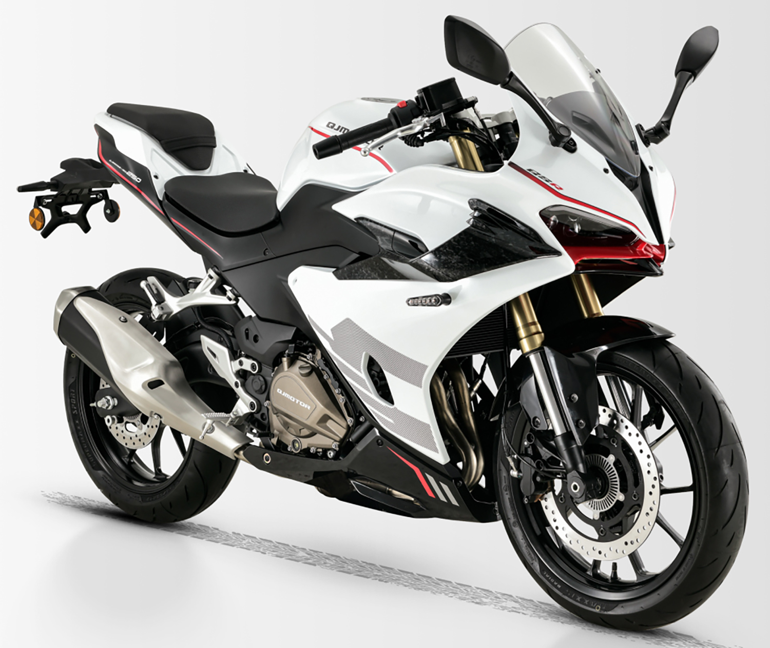 Et billede, der indeholder d�k, hjul, motorcykel, k�ret�j

AI-genereret indhold kan v�re ukorrekt.