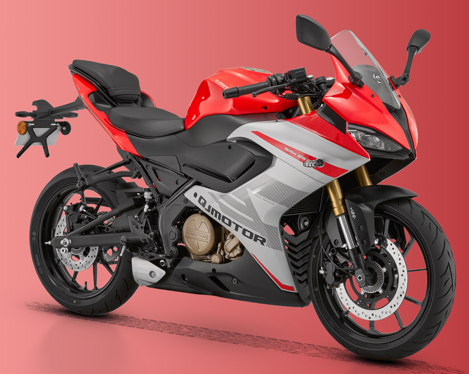 Et billede, der indeholder d�k, motorcykel, k�ret�j, hjul

AI-genereret indhold kan v�re ukorrekt.