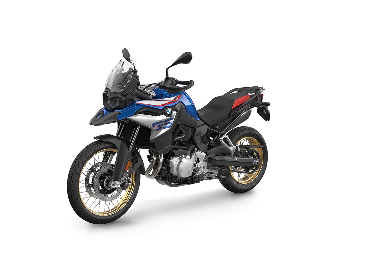 Et billede, der indeholder motorcykel, udendrs, parkeret, motorcykling

Automatisk genereret beskrivelse