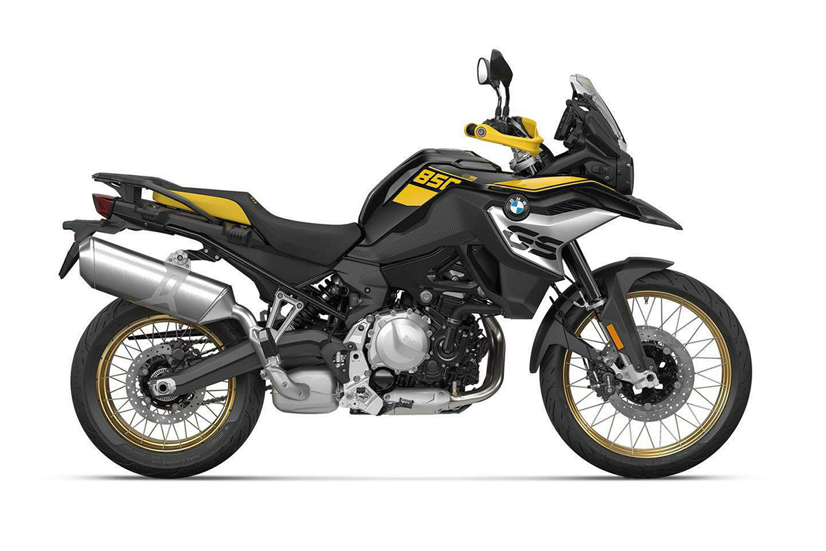Et billede, der indeholder motorcykel, parkeret, gul, motorcykling

Automatisk genereret beskrivelse