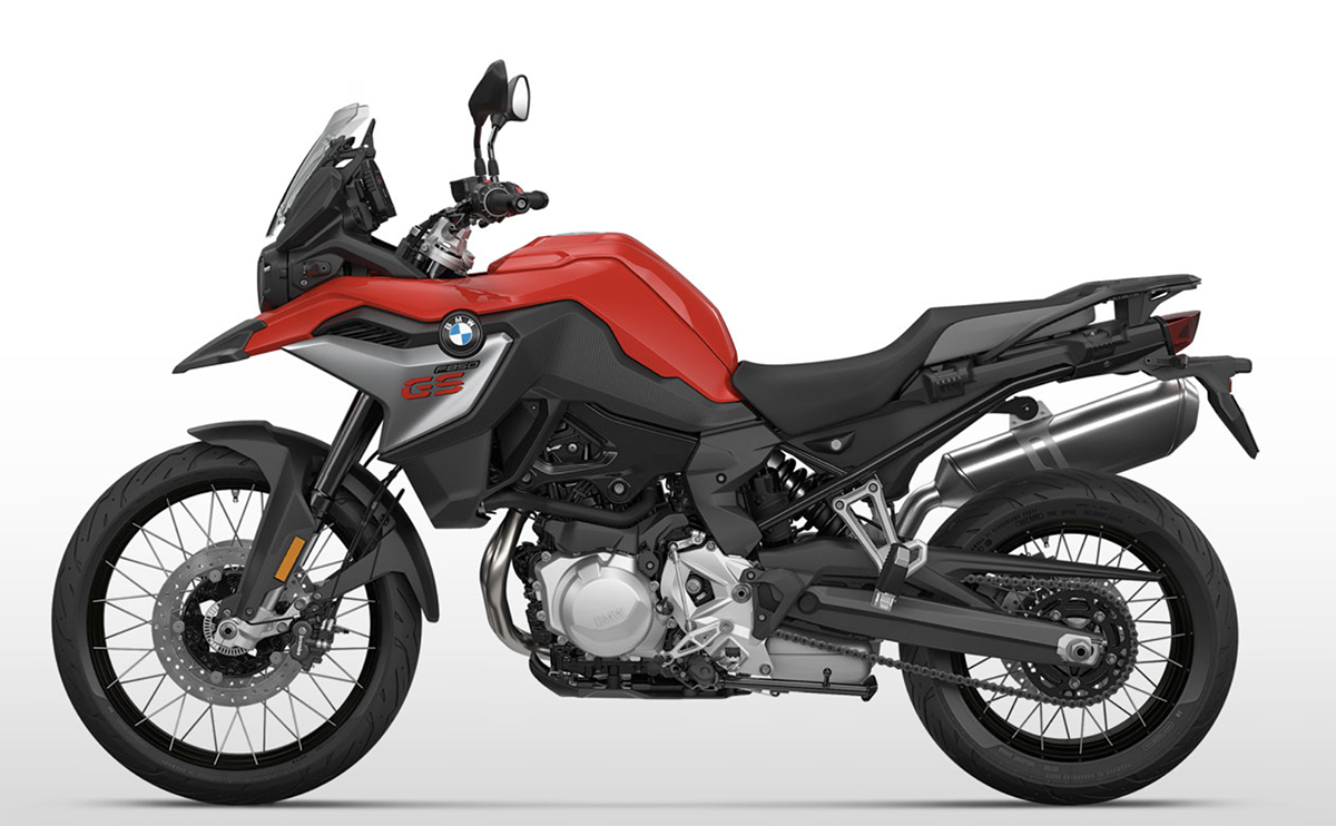 Et billede, der indeholder motorcykel, udendrs, parkeret, rd

Automatisk genereret beskrivelse