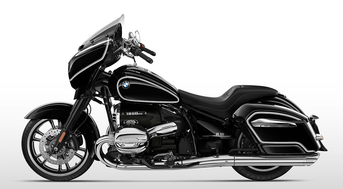 Et billede, der indeholder motorcykel, udendrs, vej, parkeret

Automatisk genereret beskrivelse