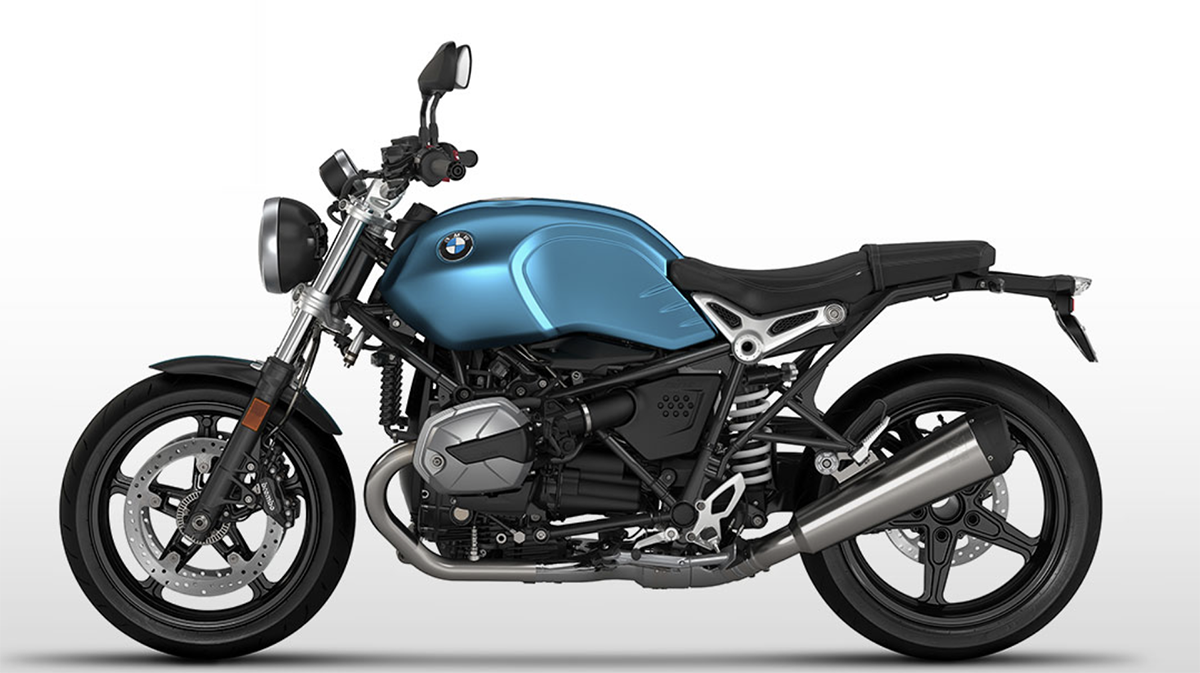 Et billede, der indeholder motorcykel, vej, udendrs, parkeret

Automatisk genereret beskrivelse