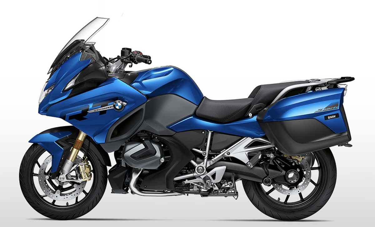 Et billede, der indeholder motorcykel, udendrs, bl, parkeret

Automatisk genereret beskrivelse