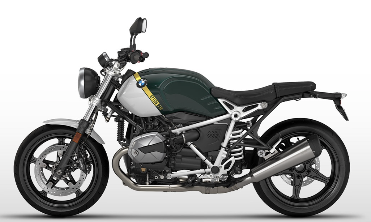 Et billede, der indeholder motorcykel, udendrs, parkeret, sort

Automatisk genereret beskrivelse