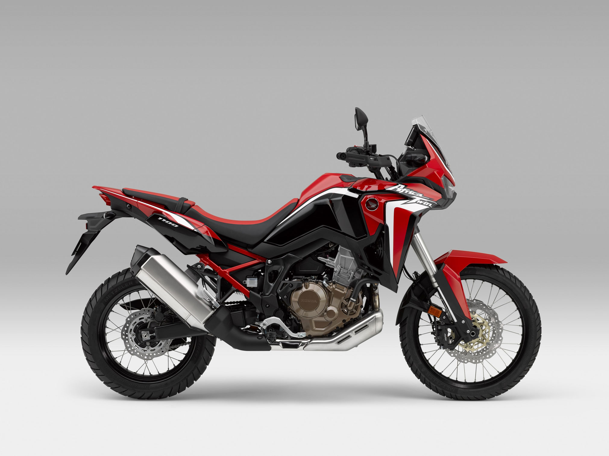 Et billede, der indeholder motorcykel, parkeret, rd, motorcykling

Automatisk genereret beskrivelse