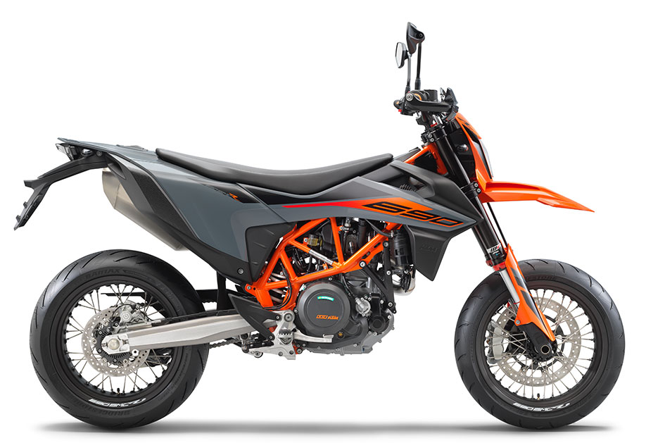 Et billede, der indeholder motorcykel, parkeret, transport

Automatisk genereret beskrivelse