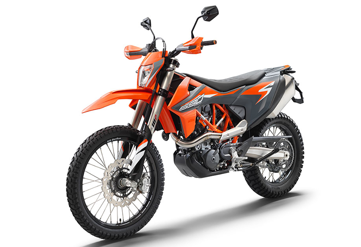Et billede, der indeholder motorcykel, orange, transport, parkeret

Automatisk genereret beskrivelse
