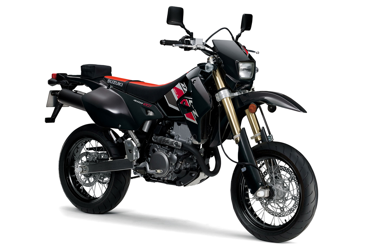 Et billede, der indeholder motorcykel, parkeret, slv

Automatisk genereret beskrivelse