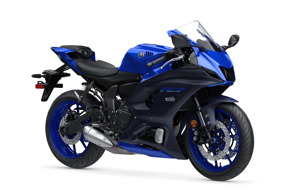 Et billede, der indeholder motorcykel, bl, udendrs, motorcykling

Automatisk genereret beskrivelse
