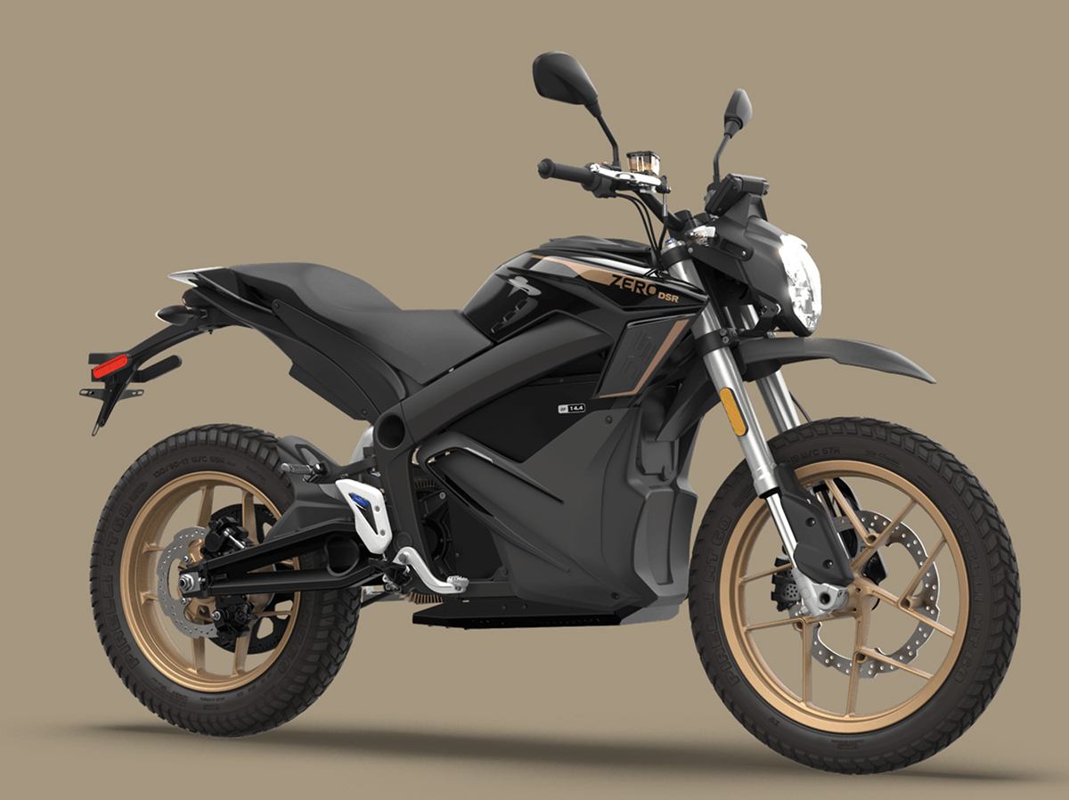 Et billede, der indeholder motorcykel, vej, parkeret, udendrs

Automatisk genereret beskrivelse